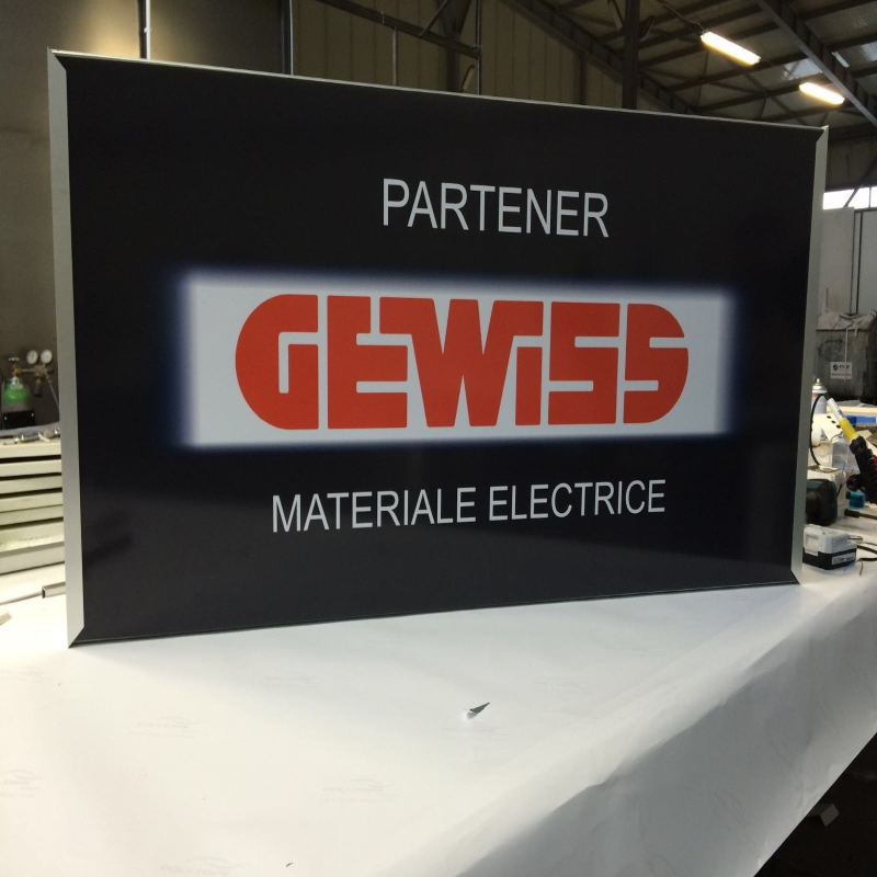 m-s.ro image : Caseta luminoasa plexiglass pret de vanzare